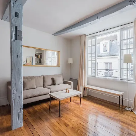 Private - Ile Saint Louis Апартаменты *